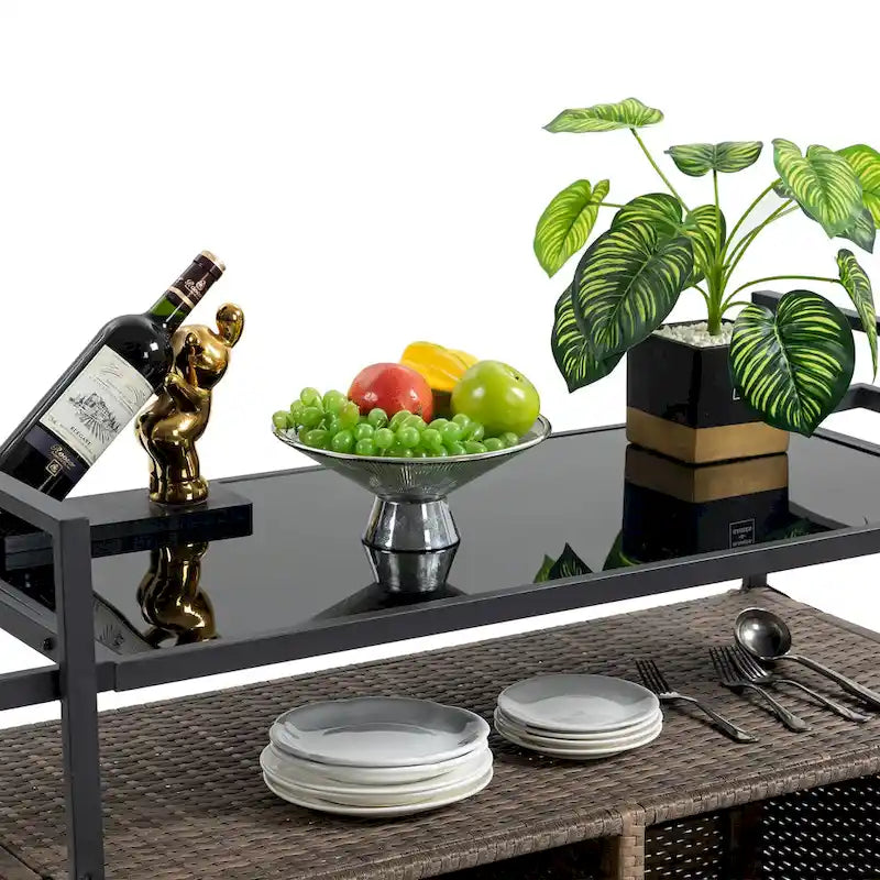 Chariot de bar roulant d'extérieur en rotin marron clair avec plateau en verre trempé et étagère de rangement – Simple