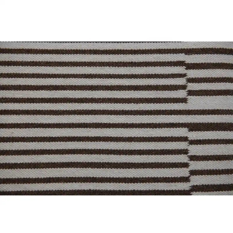 Table basse pouf capitonnée en laine kilim marron et crème – Multi-usage